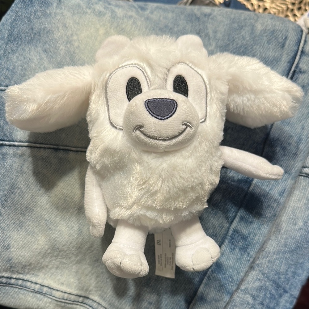 Bluey Lila White Plush Toy